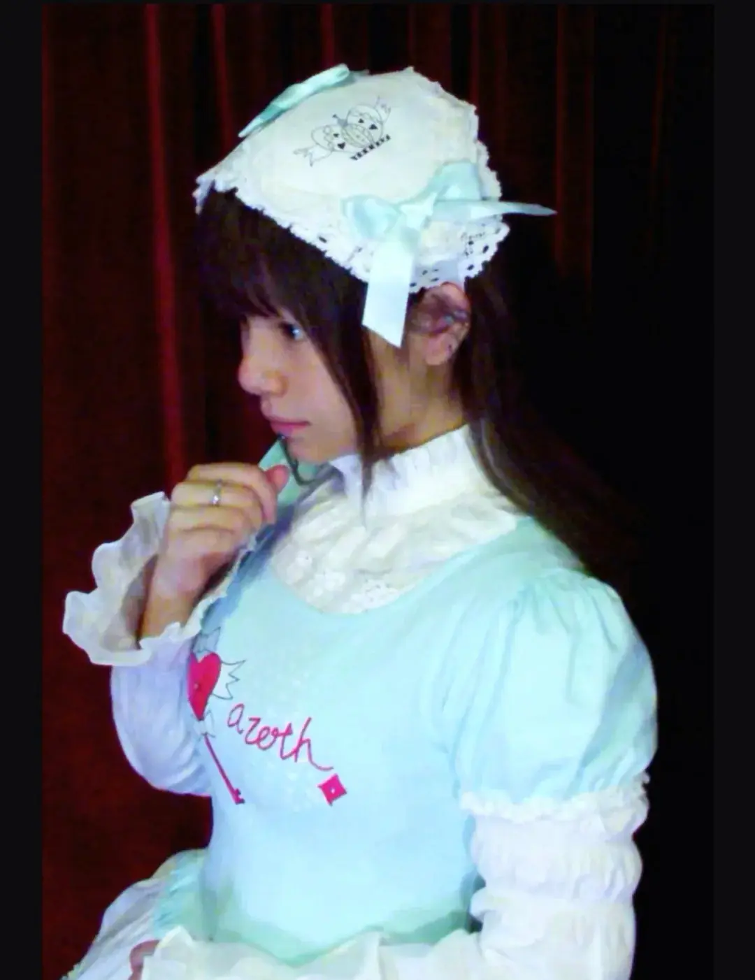 Poodle Poker, kerchief headdress